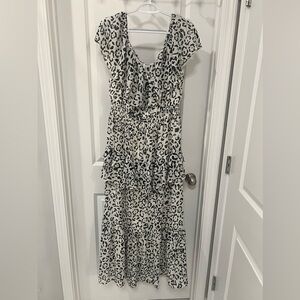 Taylor black and white tiered animal print off the shoulder maxi dress size 16